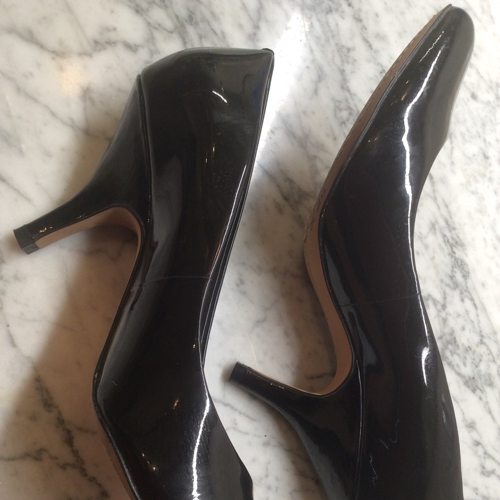 Vince Camuto black patent leather pumps